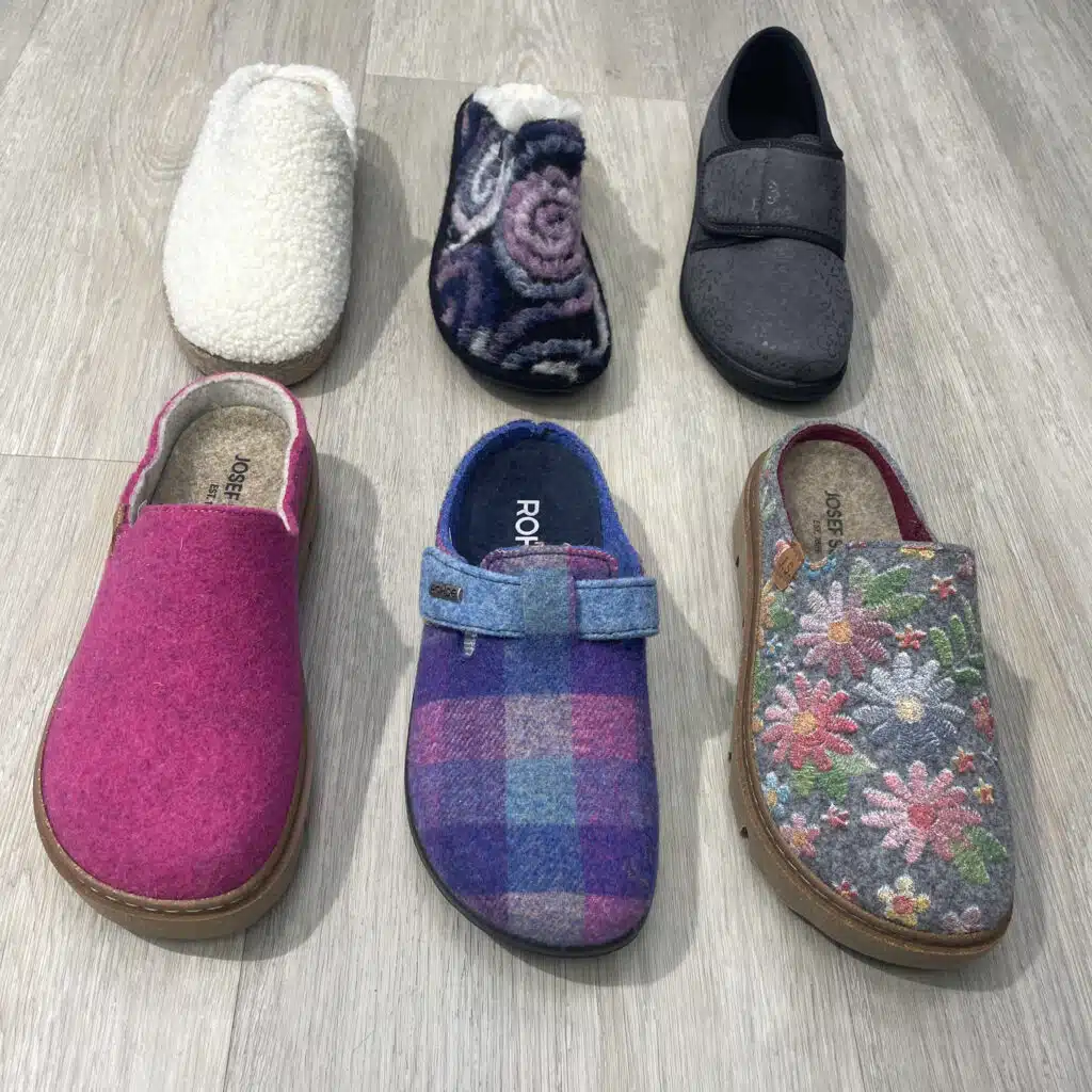 Kann ich auch Hausschuhe mit Einlagen tragen? 1