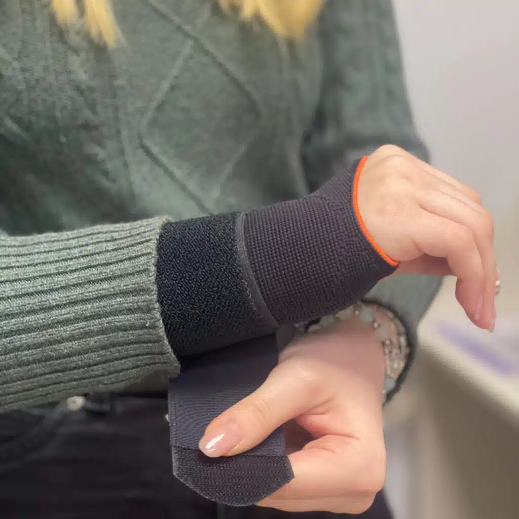 Unsere Hilfsmittelversorgung im Arbeitsalltag – wie eine Bandage gezielt unterstützen kann 2