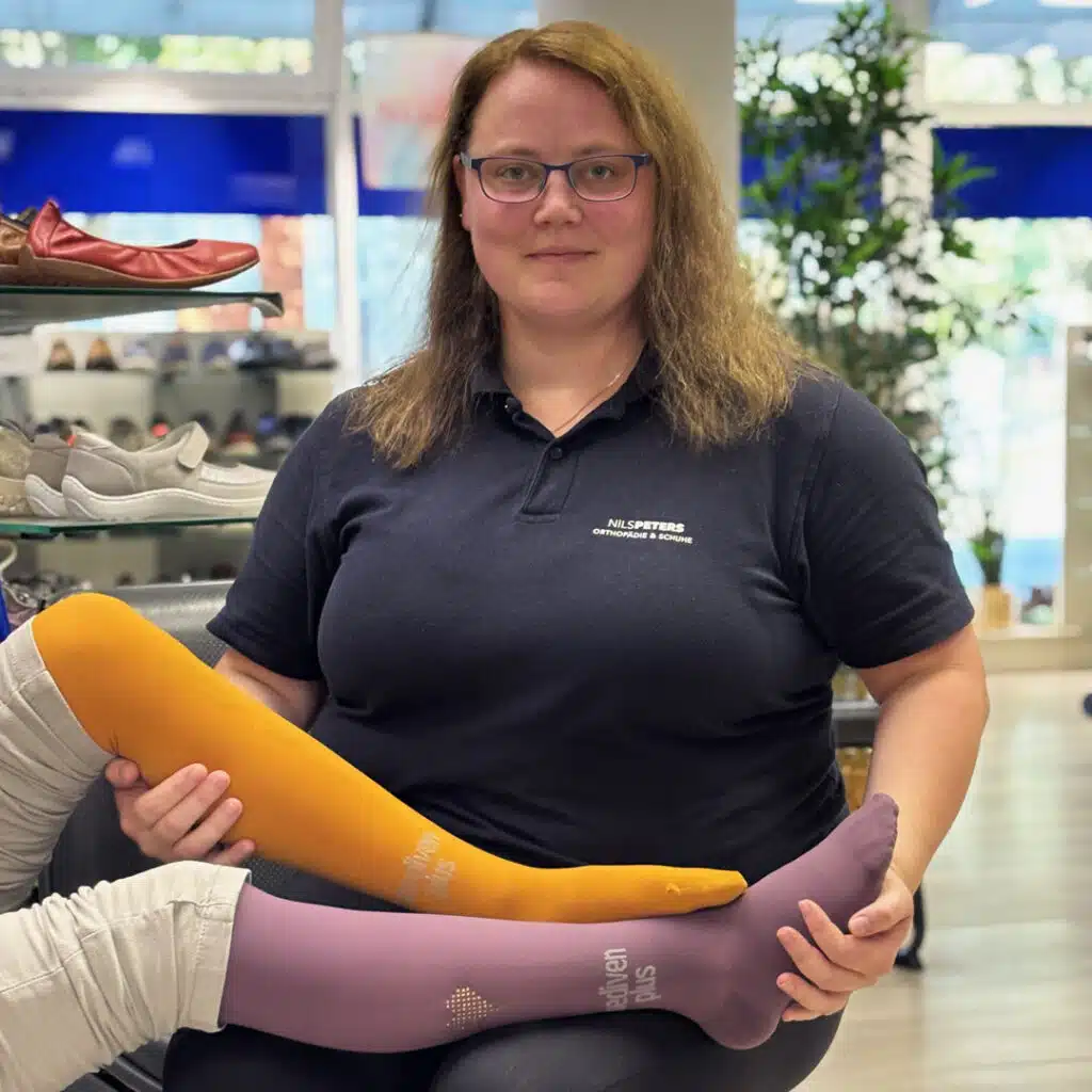 Orthopädie Peters Kompressionsstrümpfe - Flachstrick oder Rundstrick? 1 Kompressionsstrümpfe